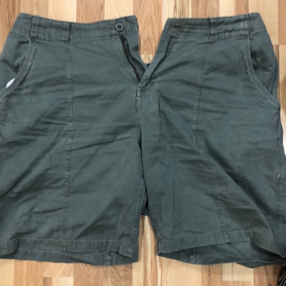 Mens cargo shorts